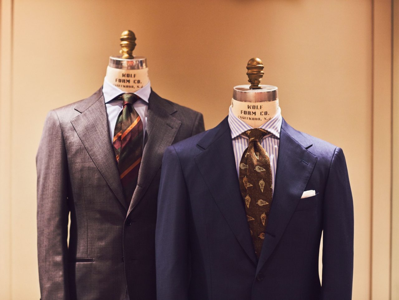 ビジネススーツ・紳士服をご紹介するTHE G'S HIDEOUT.（ザ・ジーズ・ハイドアウト）でスーツのオーダーをする事が出来ます。